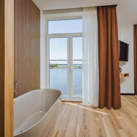 Hestia Hotel 4*